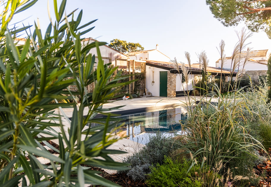 entretien-de-jardin-sur-l-ile-de-re-photo-01